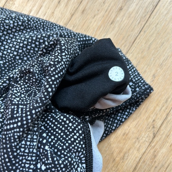 Lululemon Leggings - Picture 7 of 7